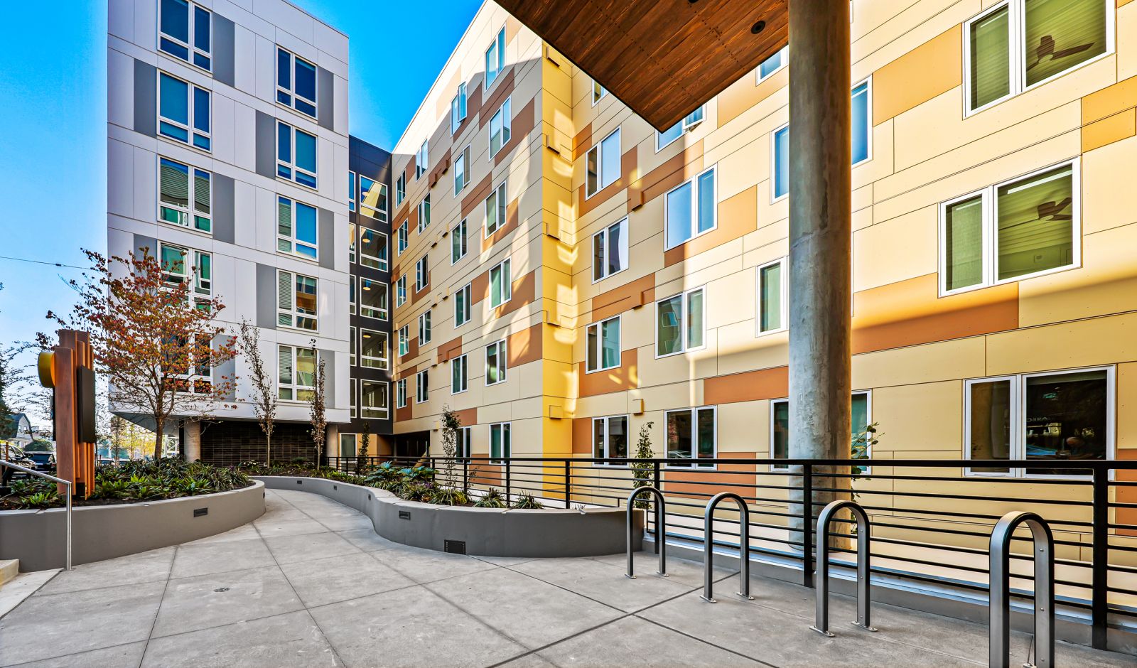 outdoor pathways and bike locks theory apartments seattle